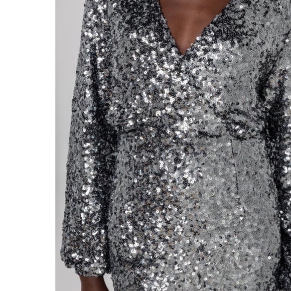 NWT O.P.T. 70s Silver Sequin Puffed Long Sleeve Faux Wrap Studio 54 Mini Dress L - Picture 2 of 7